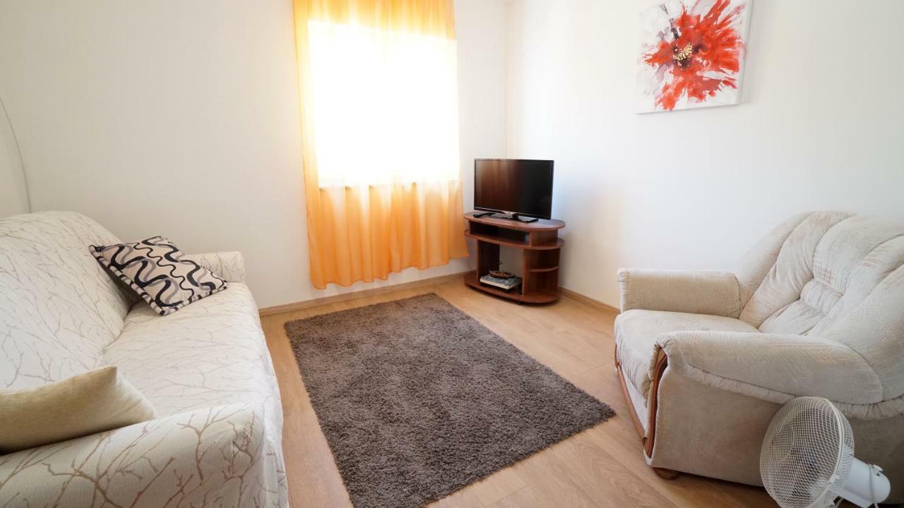 Apartment Ana Vinjerac Exterior photo